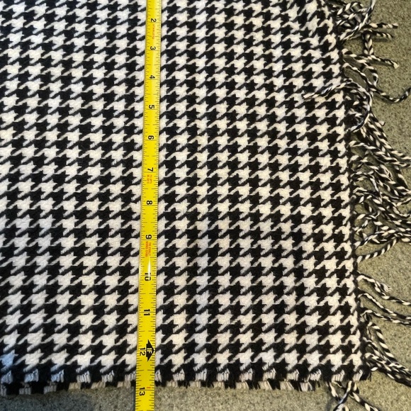 Cashmink Hounds Tooth Italian Scarves 1 black and white and 1 brown and white - Picture 7 of 7